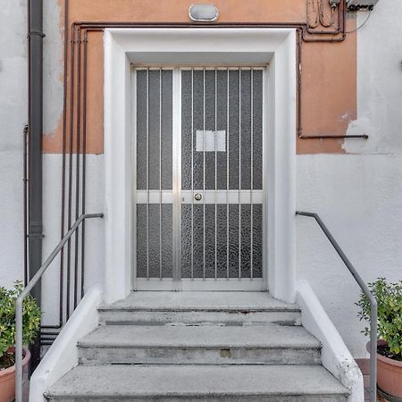 Elegant Blue Apartment Vicenza Exterior photo